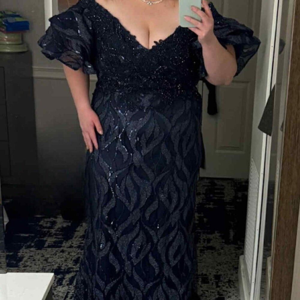 Elegant Deep Blue Evening Dress Plus Size - Picture 4 of 6